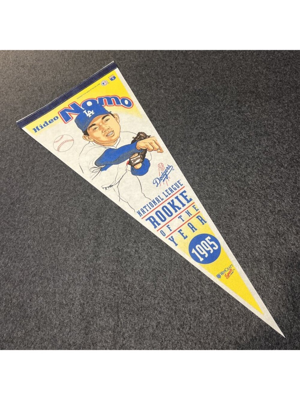 HIDEO NOMO Los Angeles Dodgers Rookie MLB Baseball 1995 Banner Flag RARE Pennant